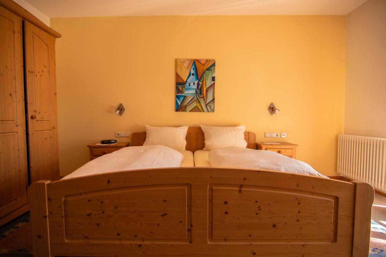 Gaestehaus Hellmer Neustadt an der Weinstrasse Luaran gambar