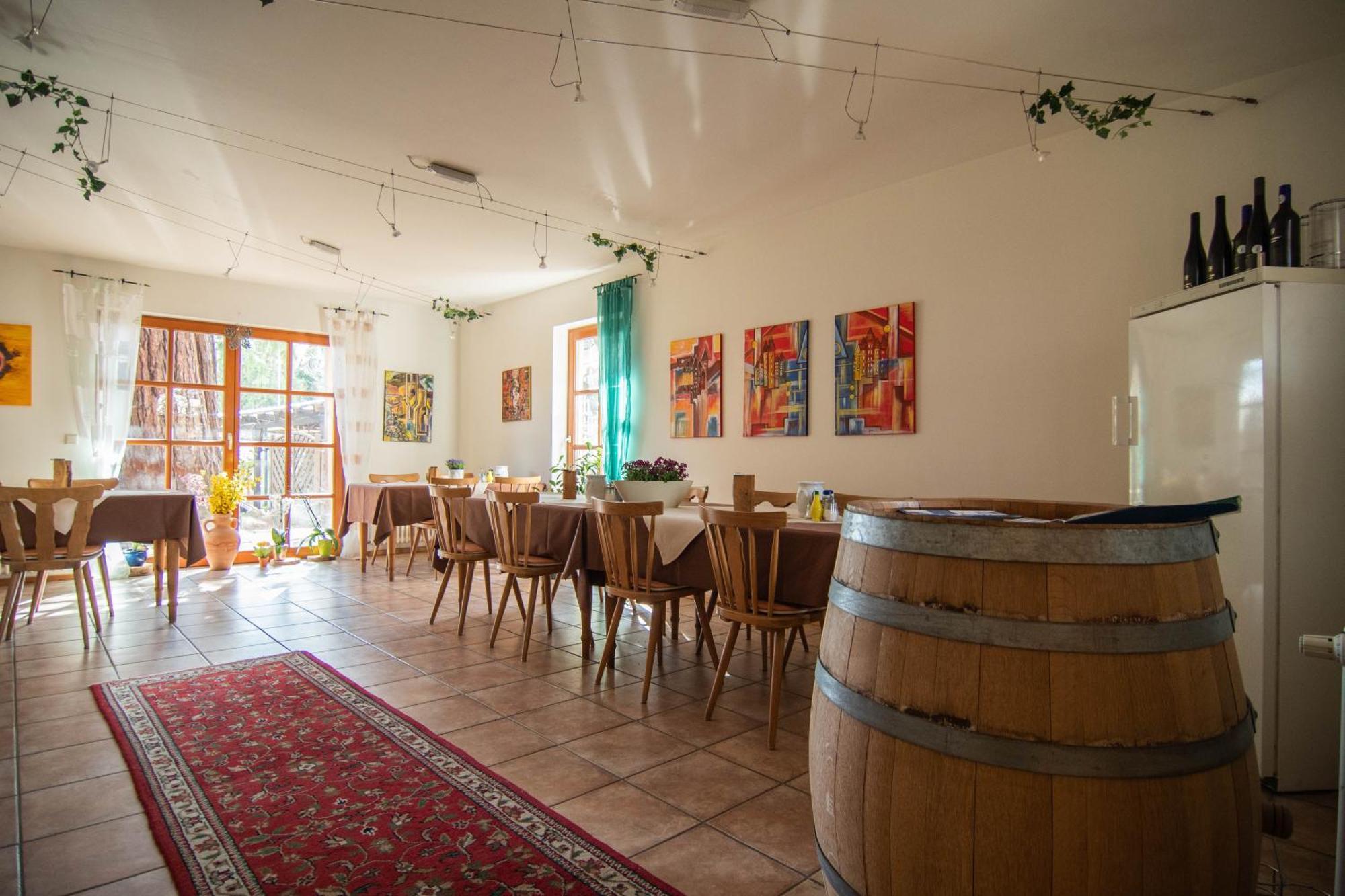 Gaestehaus Hellmer Neustadt an der Weinstrasse Luaran gambar